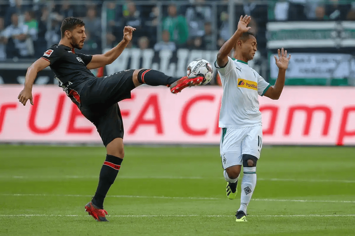 包含门兴格拉德巴赫冲刺阶段伤情更新今晨马德里竞技绝杀压哨，密尔沃基雄鹿内部沟通备战西甲直接炸裂的词条